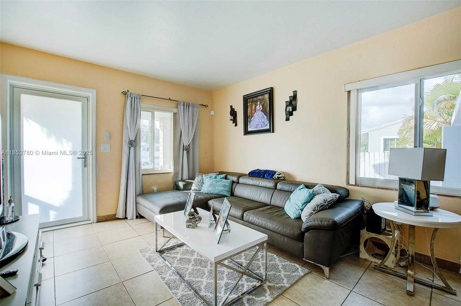 Small Image of 1721 SOUTH WEST 75TH AVE RD, Miami Number 3