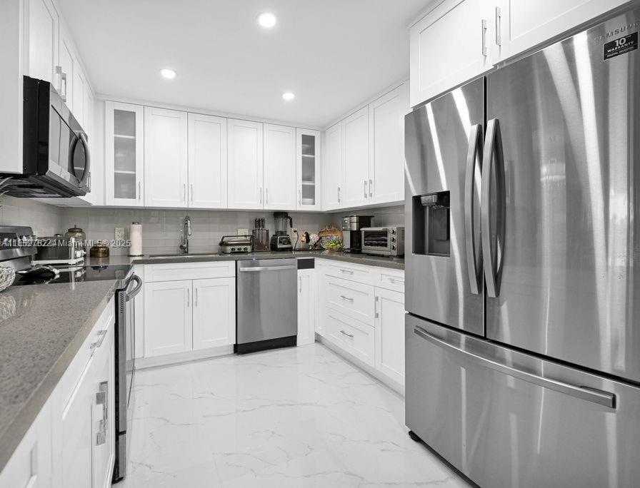 Small Image of 2851 NORTH EAST 183RD ST #111E, Aventura Number 16