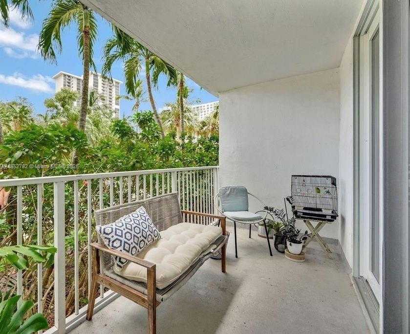 Small Image of 2851 NORTH EAST 183RD ST #111E, Aventura Number 18