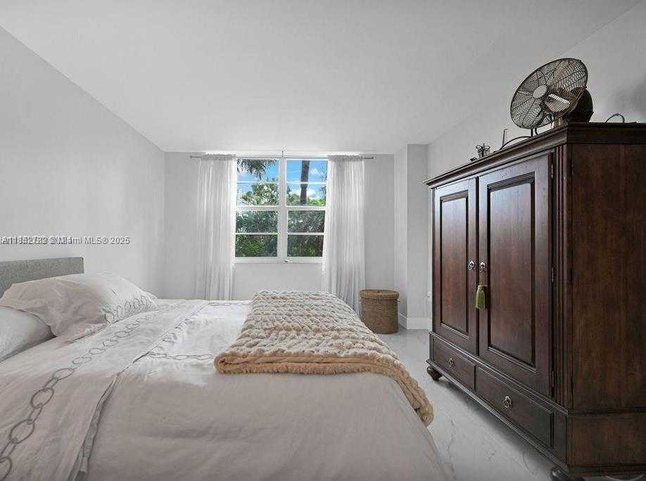 Small Image of 2851 NORTH EAST 183RD ST #111E, Aventura Number 6