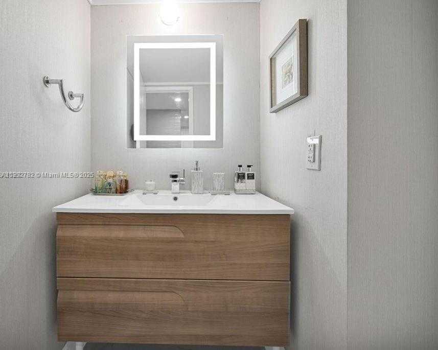 Small Image of 2851 NORTH EAST 183RD ST #111E, Aventura Number 7