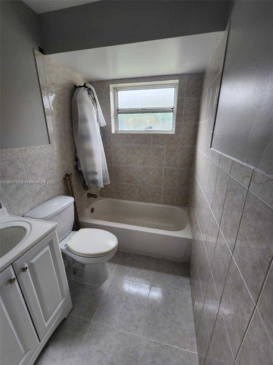 Small Image of 10521 SOUTH WEST 207TH ST #House, Cutler Bay Number 14