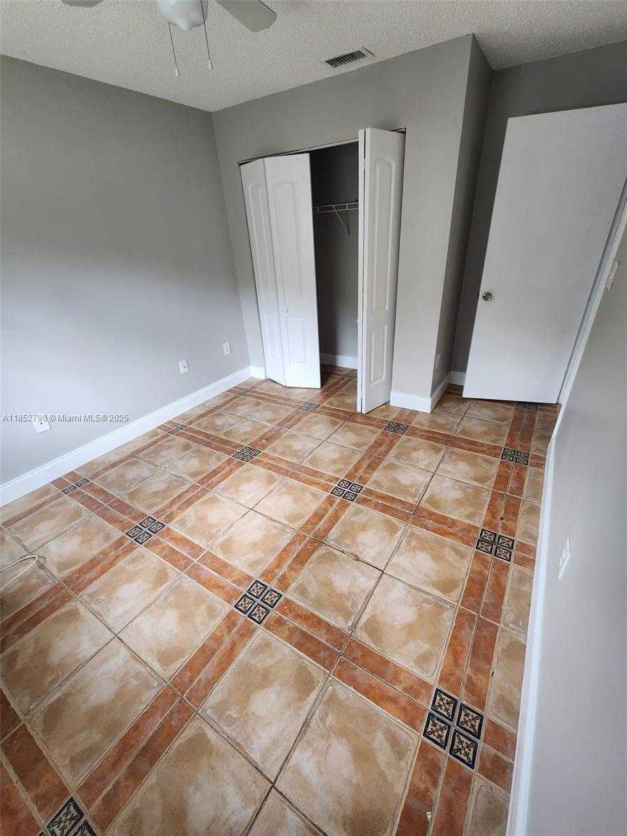 Small Image of 10521 SOUTH WEST 207TH ST #House, Cutler Bay Number 17