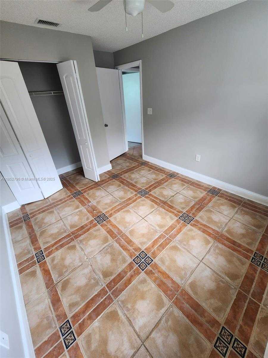 Small Image of 10521 SOUTH WEST 207TH ST #House, Cutler Bay Number 18