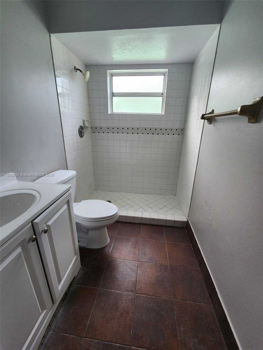 Small Image of 10521 SOUTH WEST 207TH ST #House, Cutler Bay Number 23