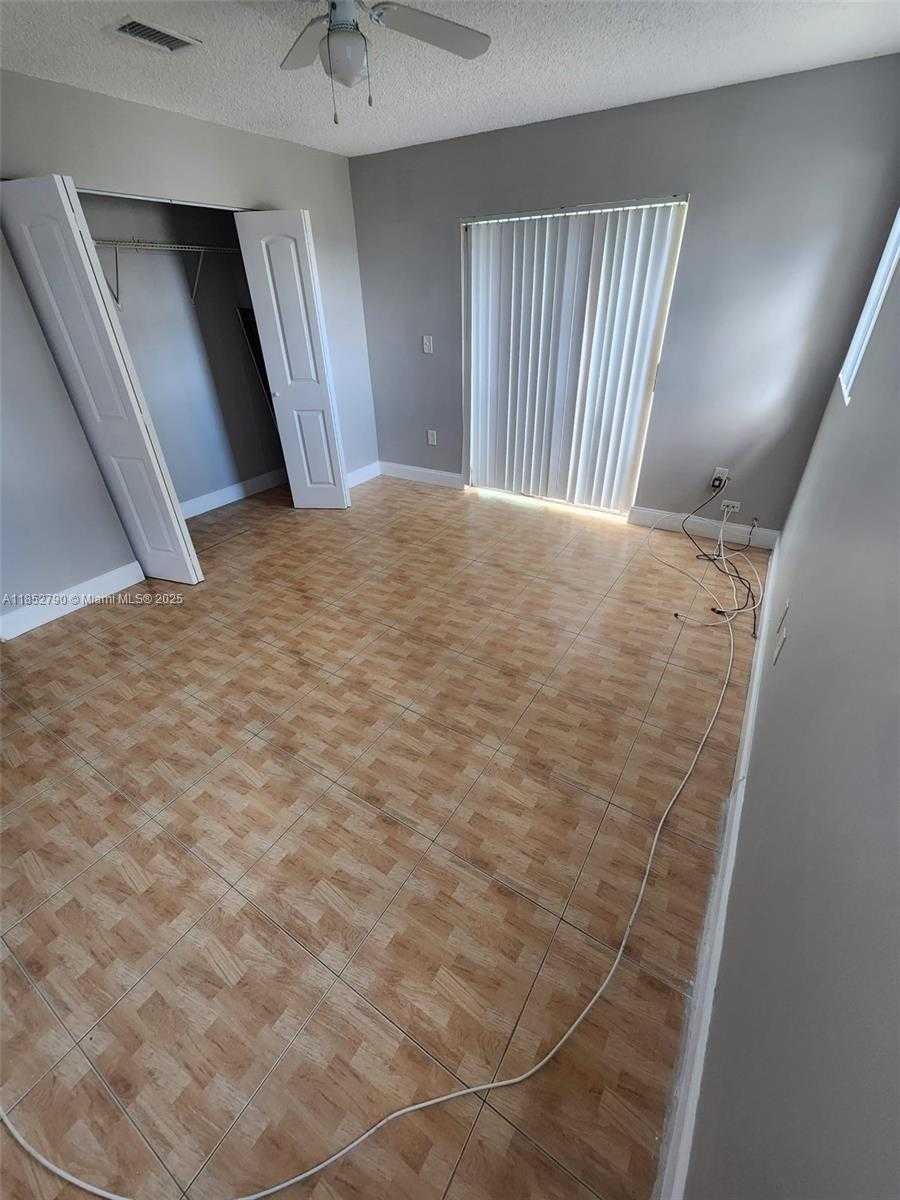 Small Image of 10521 SOUTH WEST 207TH ST #House, Cutler Bay Number 25