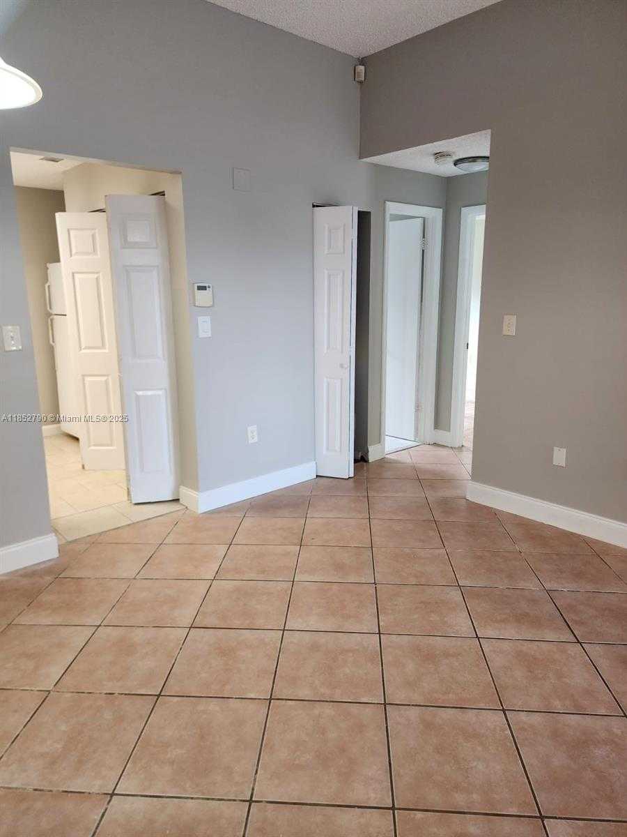Small Image of 10521 SOUTH WEST 207TH ST #House, Cutler Bay Number 8
