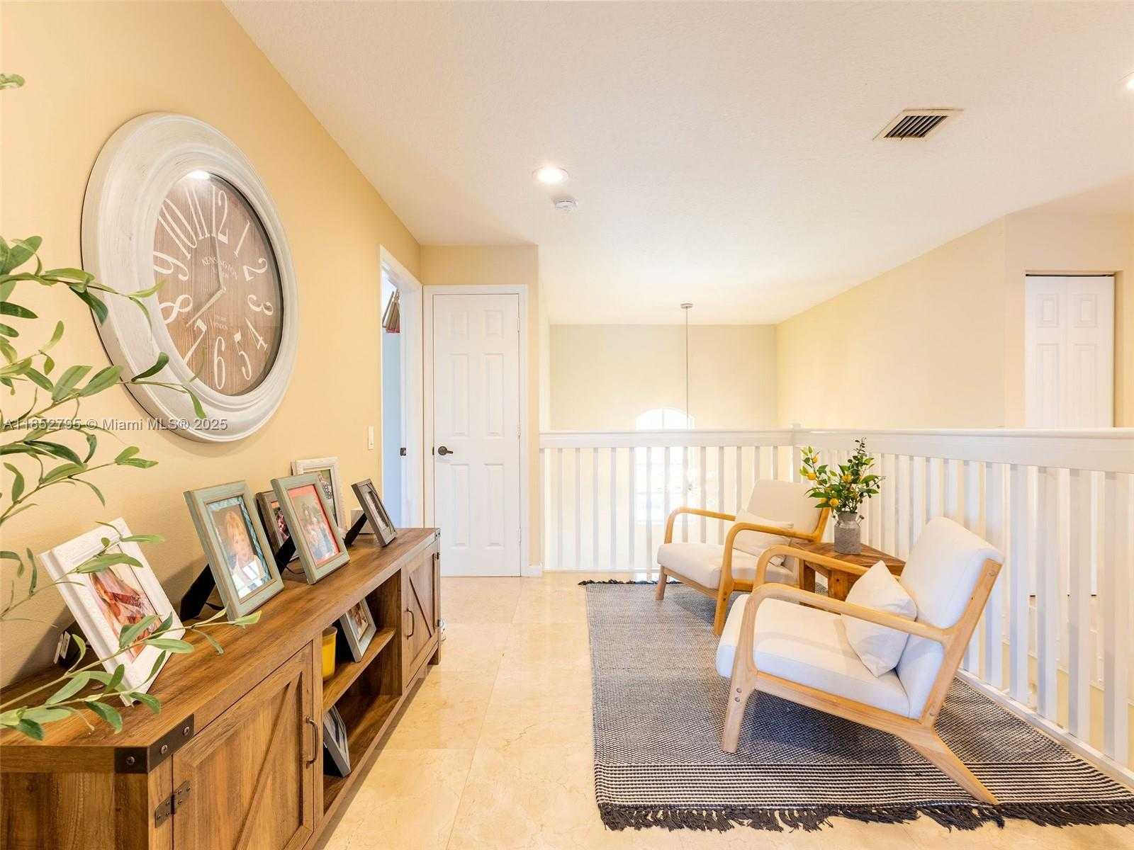 Small Image of 665 NANDINA DR #665, Weston Number 17
