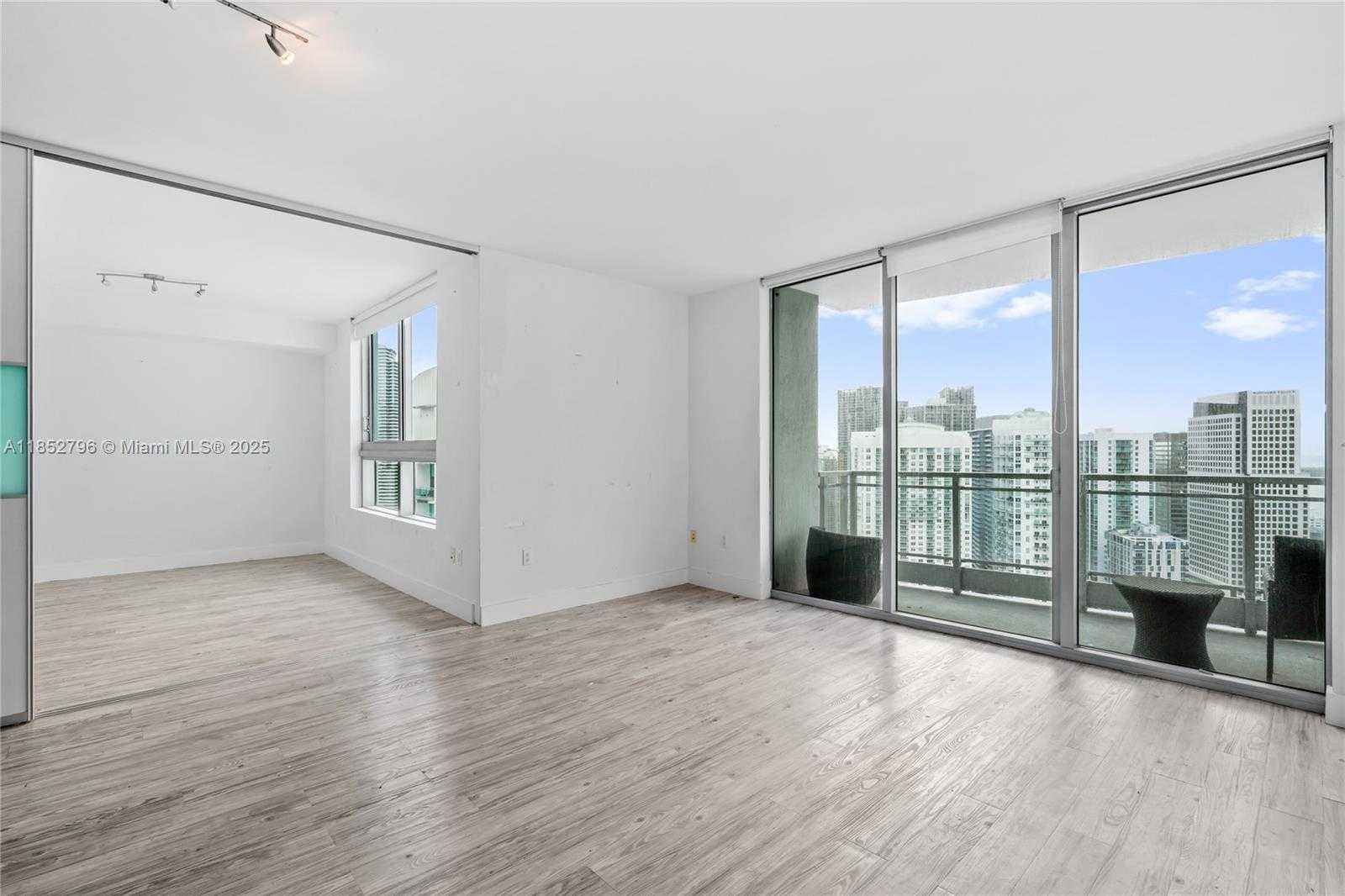 Small Image of 90 SOUTH WEST 3RD ST #4203, Miami Number 11