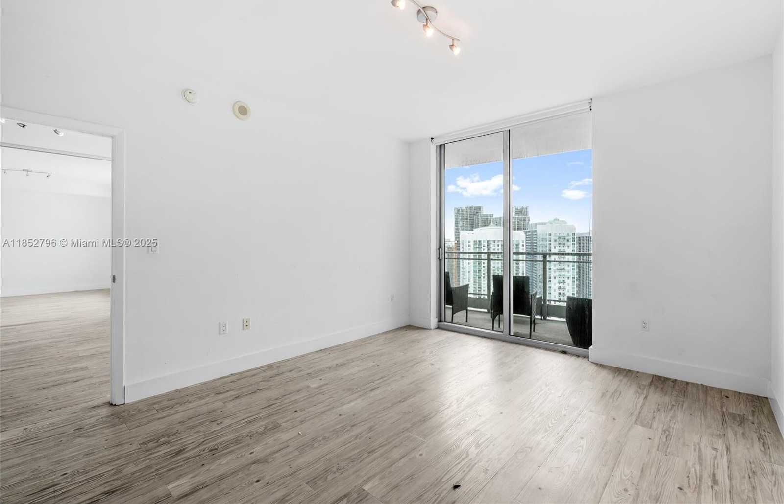 Small Image of 90 SOUTH WEST 3RD ST #4203, Miami Number 13