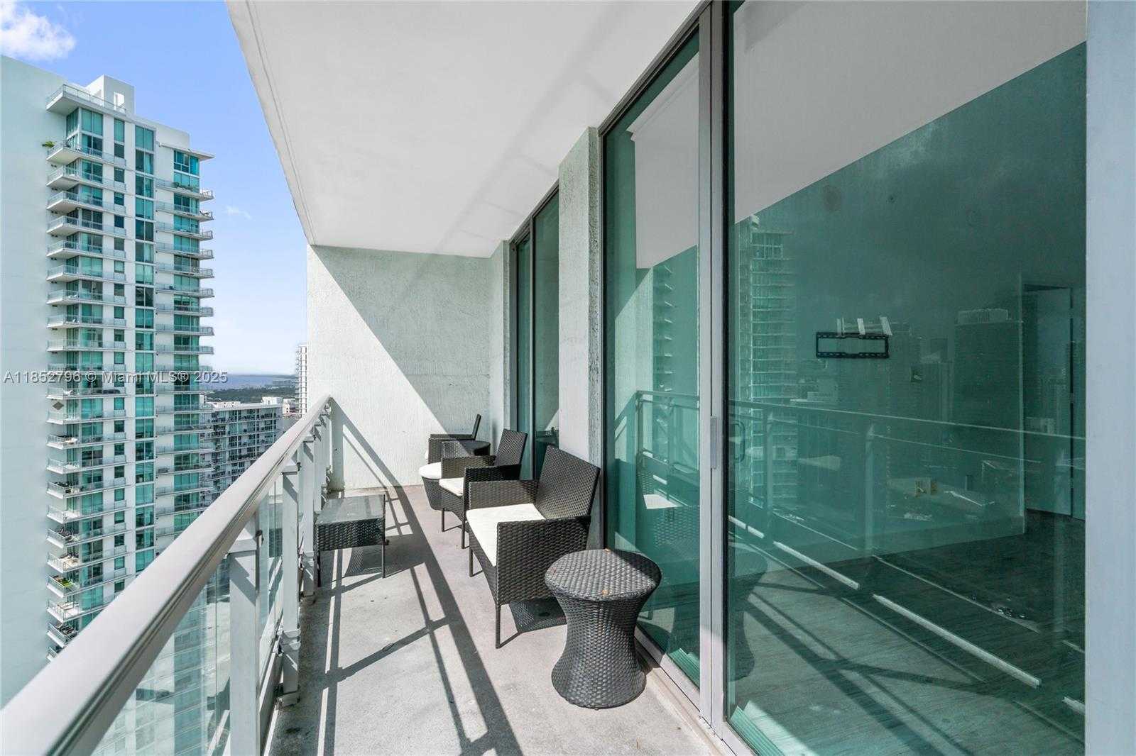 Small Image of 90 SOUTH WEST 3RD ST #4203, Miami Number 29