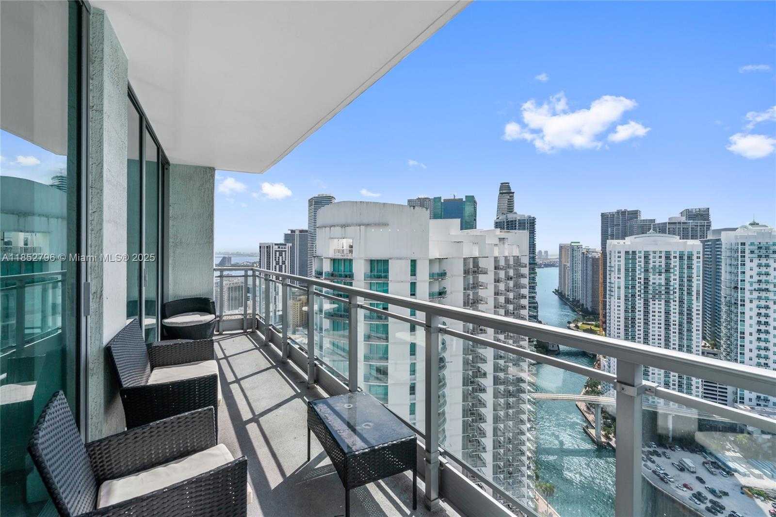 Small Image of 90 SOUTH WEST 3RD ST #4203, Miami Number 34