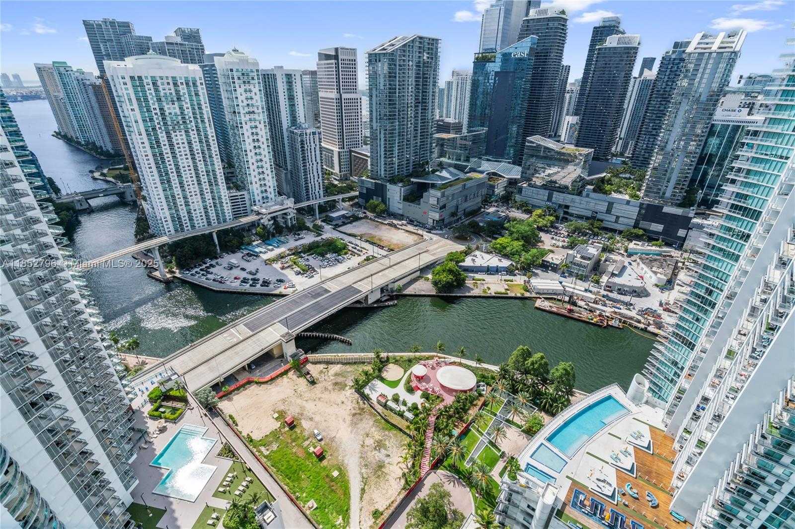 Small Image of 90 SOUTH WEST 3RD ST #4203, Miami Number 36