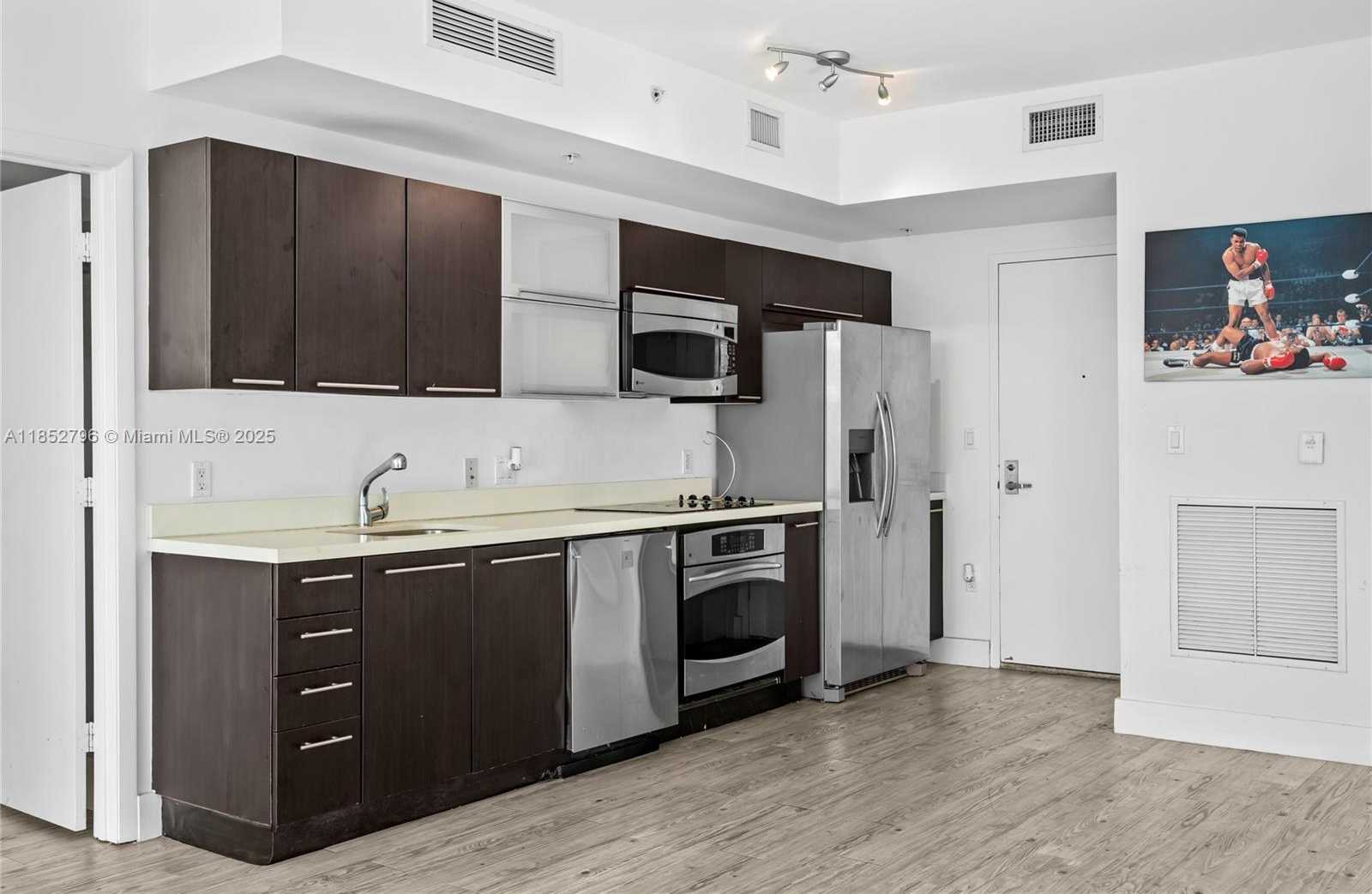 Small Image of 90 SOUTH WEST 3RD ST #4203, Miami Number 7