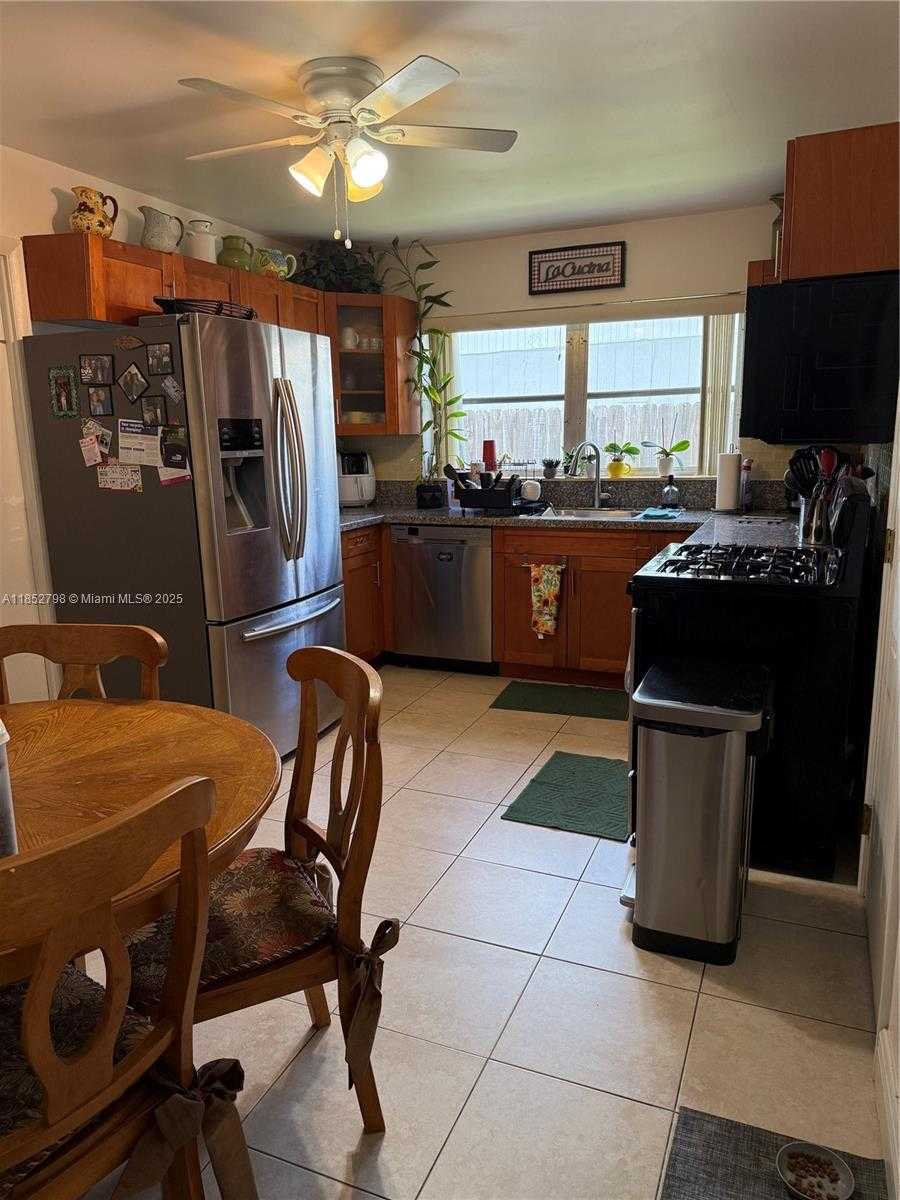 Small Image of 7235 SOUTH WEST 131ST AVE #7235, Miami Number 14