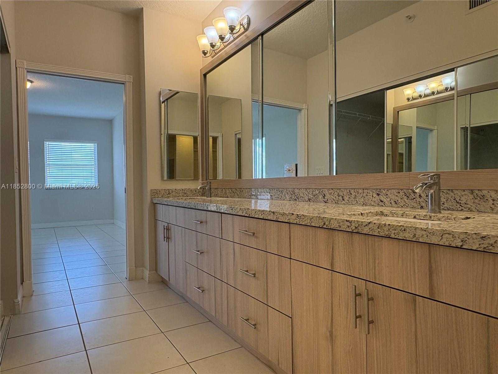 Small Image of 10730 NORTH WEST 66TH ST #410, Doral Number 19