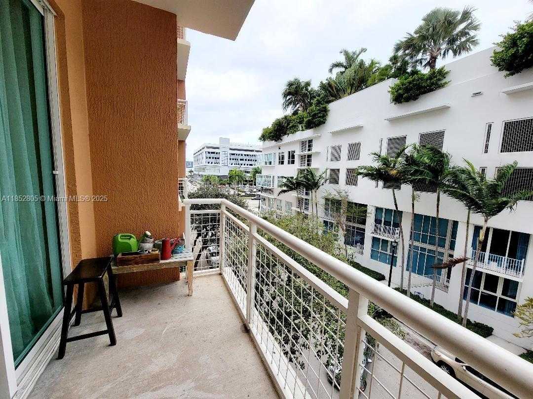 Small Image of 2001 BISCAYNE BLVD #2306, Miami Number 12