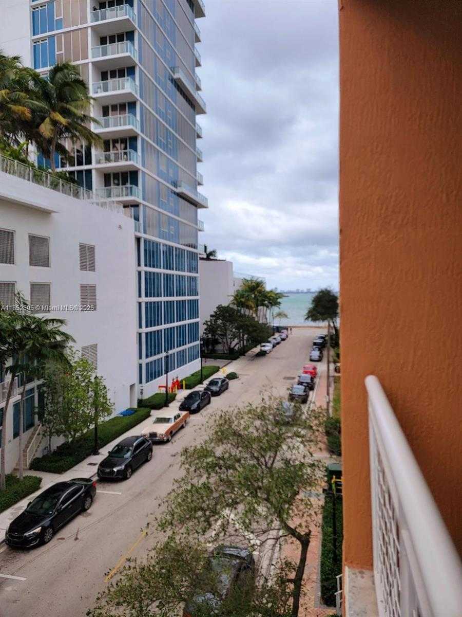 Small Image of 2001 BISCAYNE BLVD #2306, Miami Number 14