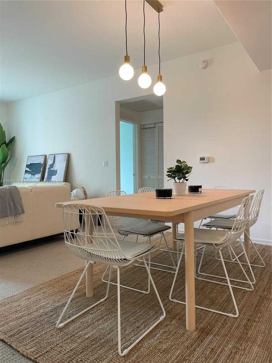 Small Image of 951 BRICKELL AVE #405, Miami Number 10