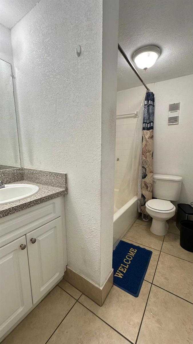 Small Image of 4550 WEST 16TH AVE #507, Hialeah Number 9