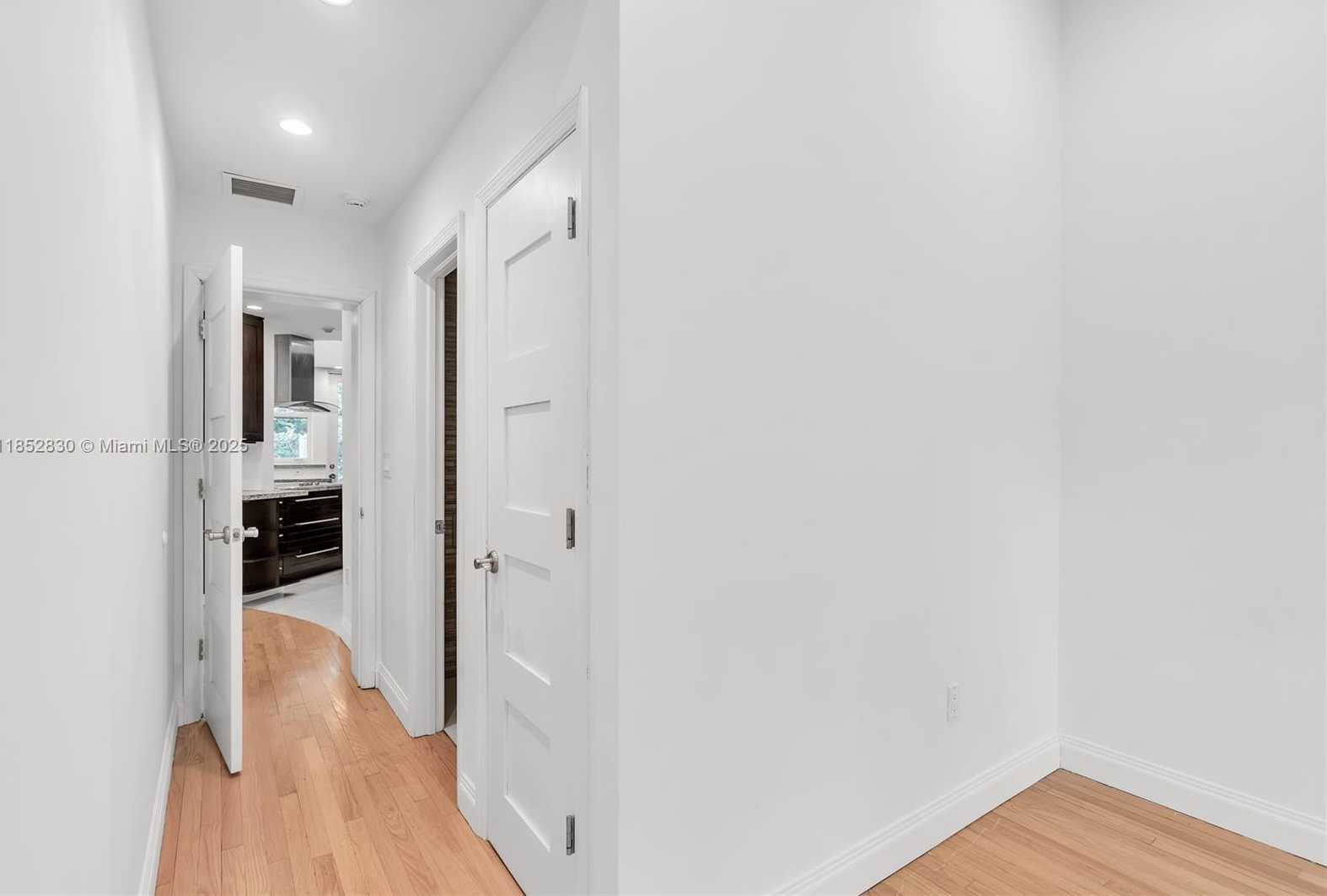 Small Image of 776 NORTH EAST 74TH ST, Miami Number 20