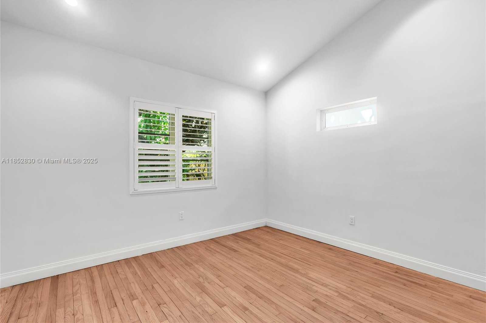 Small Image of 776 NORTH EAST 74TH ST, Miami Number 26