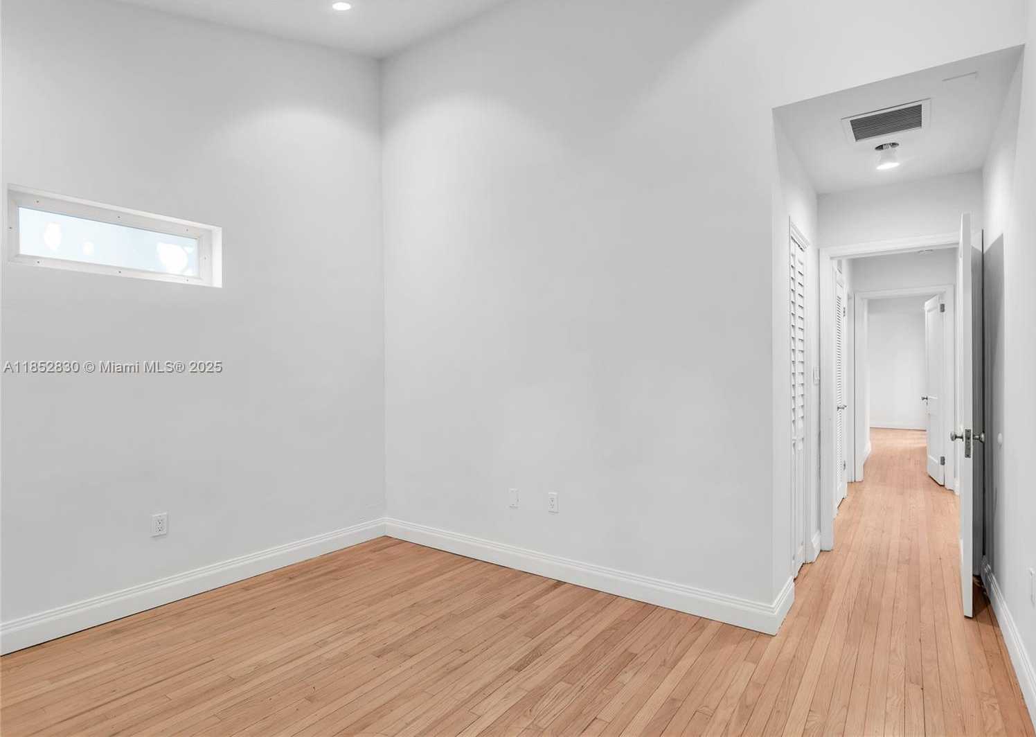 Small Image of 776 NORTH EAST 74TH ST, Miami Number 27