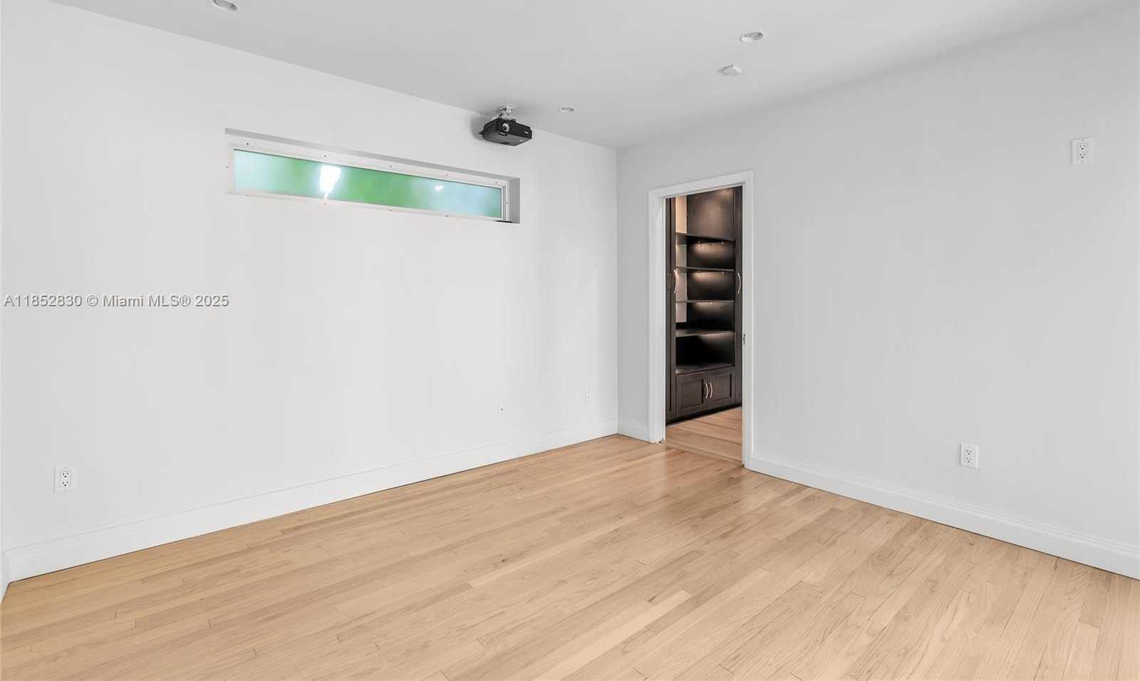 Small Image of 776 NORTH EAST 74TH ST, Miami Number 28