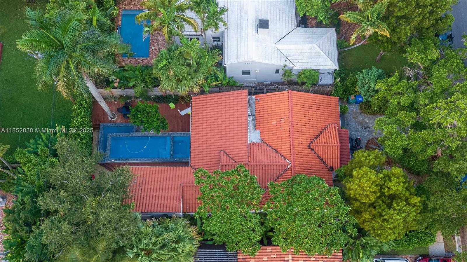 Small Image of 776 NORTH EAST 74TH ST, Miami Number 45