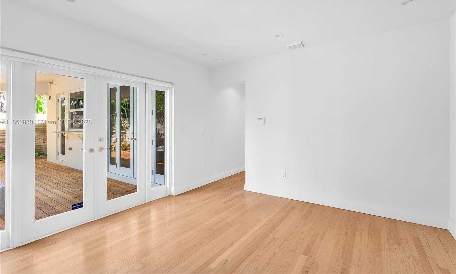 Small Image of 776 NORTH EAST 74TH ST, Miami Number 8