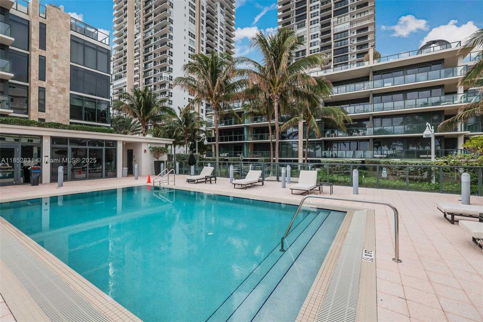 Small Image of 2101 SOUTH SURF RD #2F, Hollywood Number 9