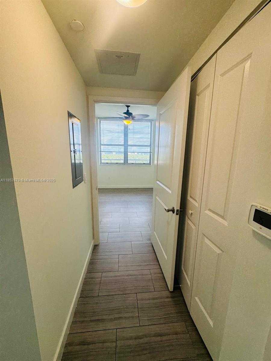 Small Image of 1776 POLK ST #1409, Hollywood Number 14