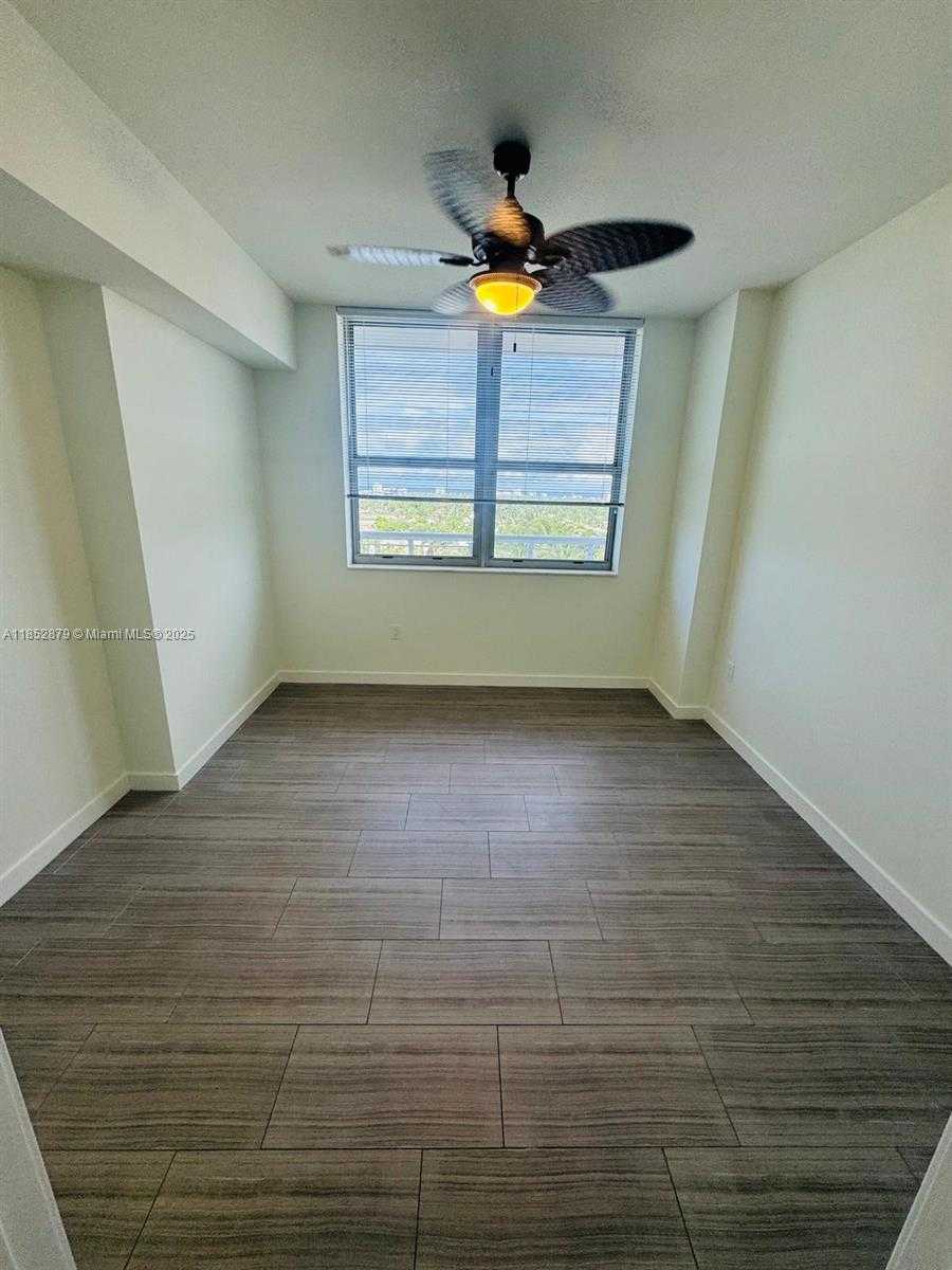 Small Image of 1776 POLK ST #1409, Hollywood Number 15