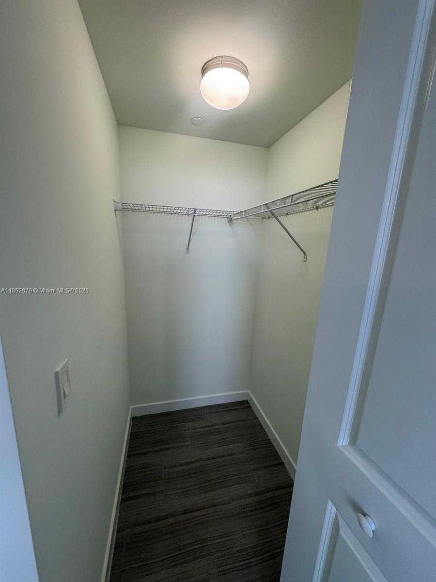Small Image of 1776 POLK ST #1409, Hollywood Number 16