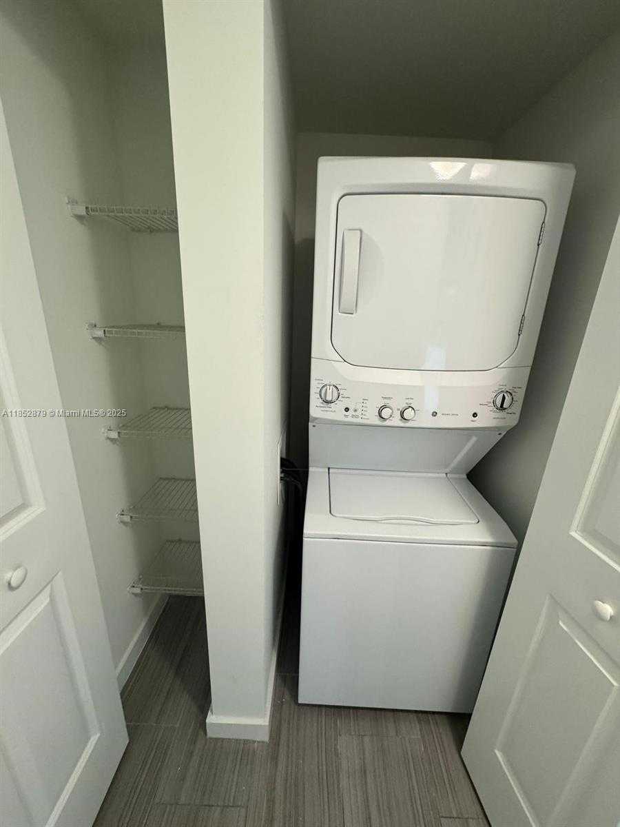 Small Image of 1776 POLK ST #1409, Hollywood Number 17