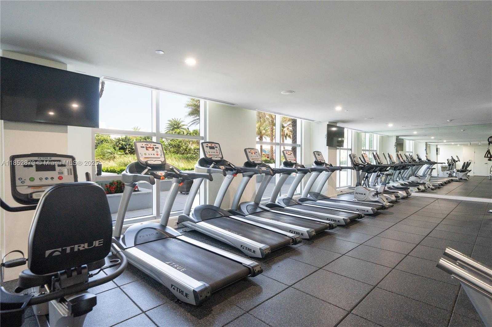 Small Image of 1776 POLK ST #1409, Hollywood Number 21