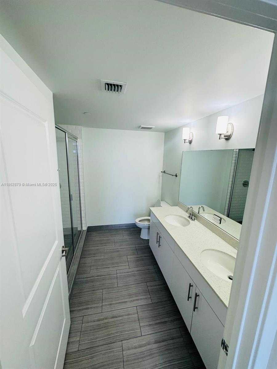 Small Image of 1776 POLK ST #1409, Hollywood Number 9