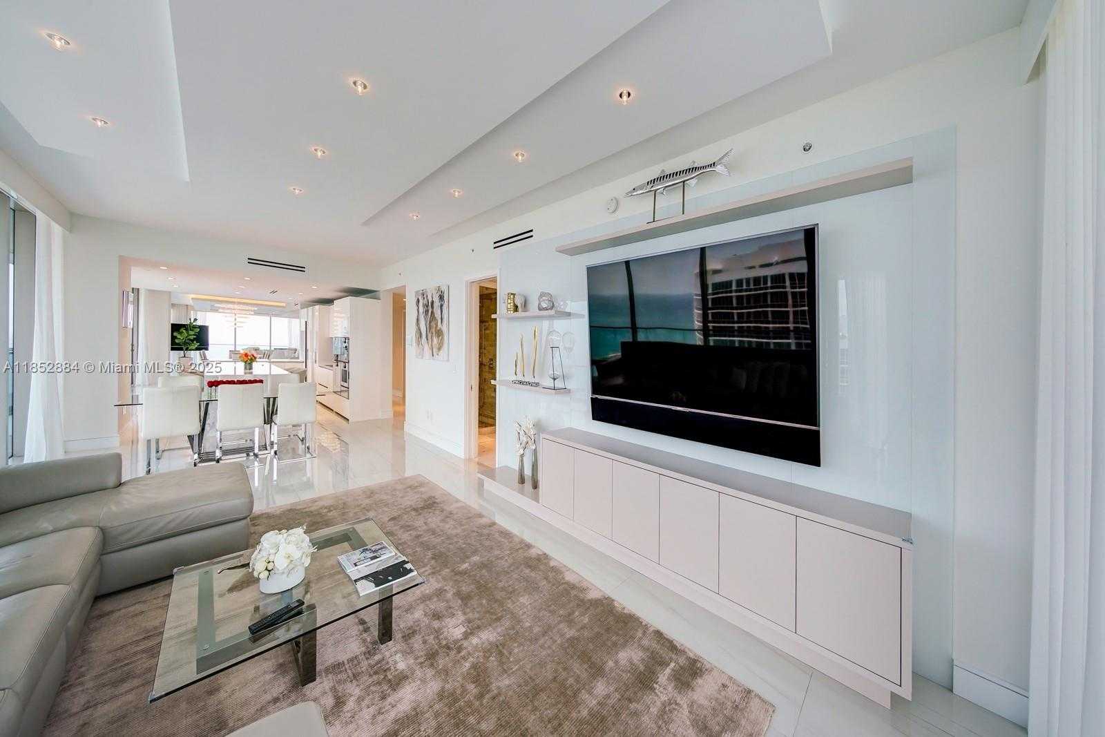 Small Image of 10203 COLLINS AVE #2501, Bal Harbour Number 16