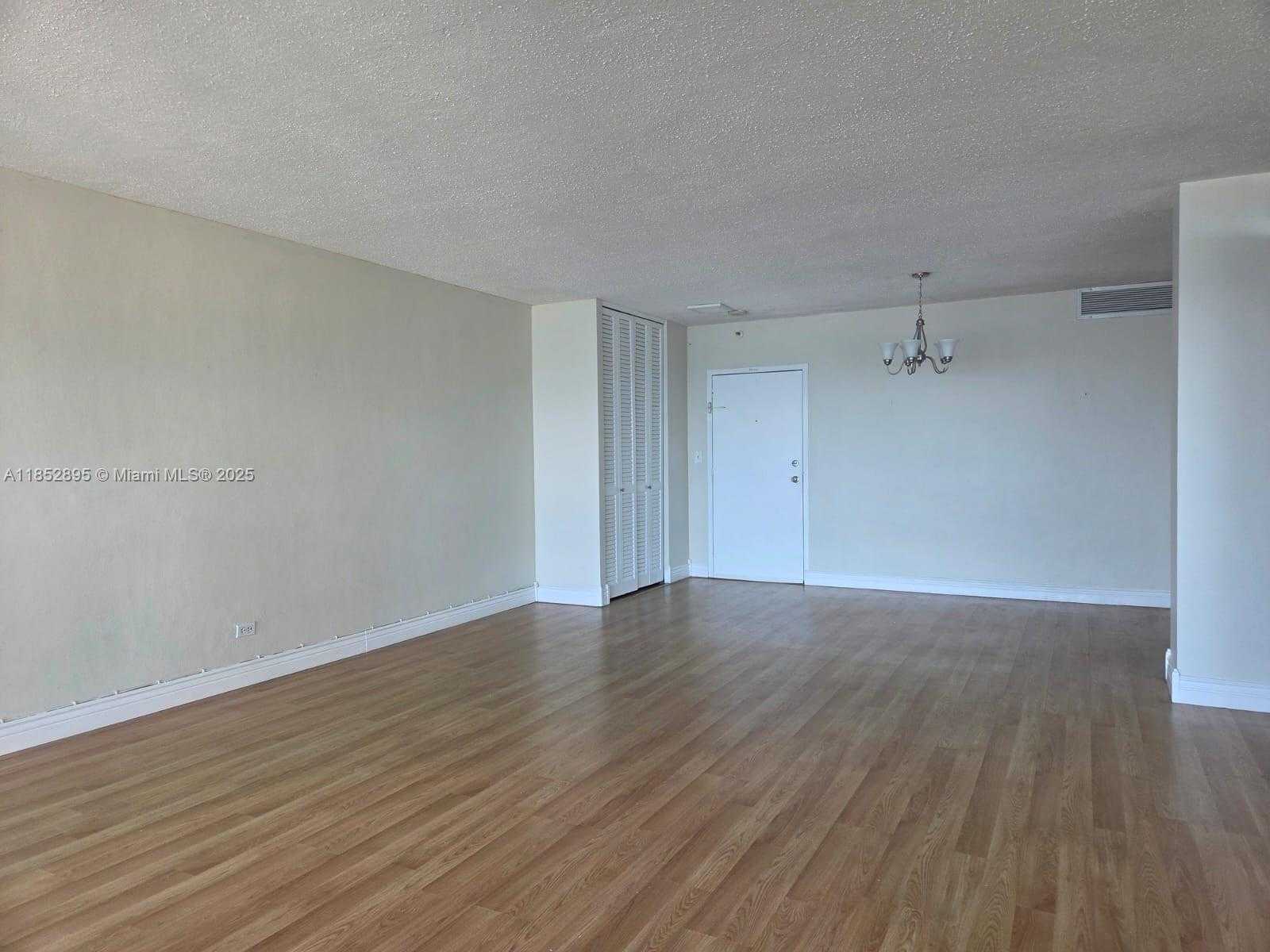 Small Image of 2451 BRICKELL AVE #18U, Miami Number 4
