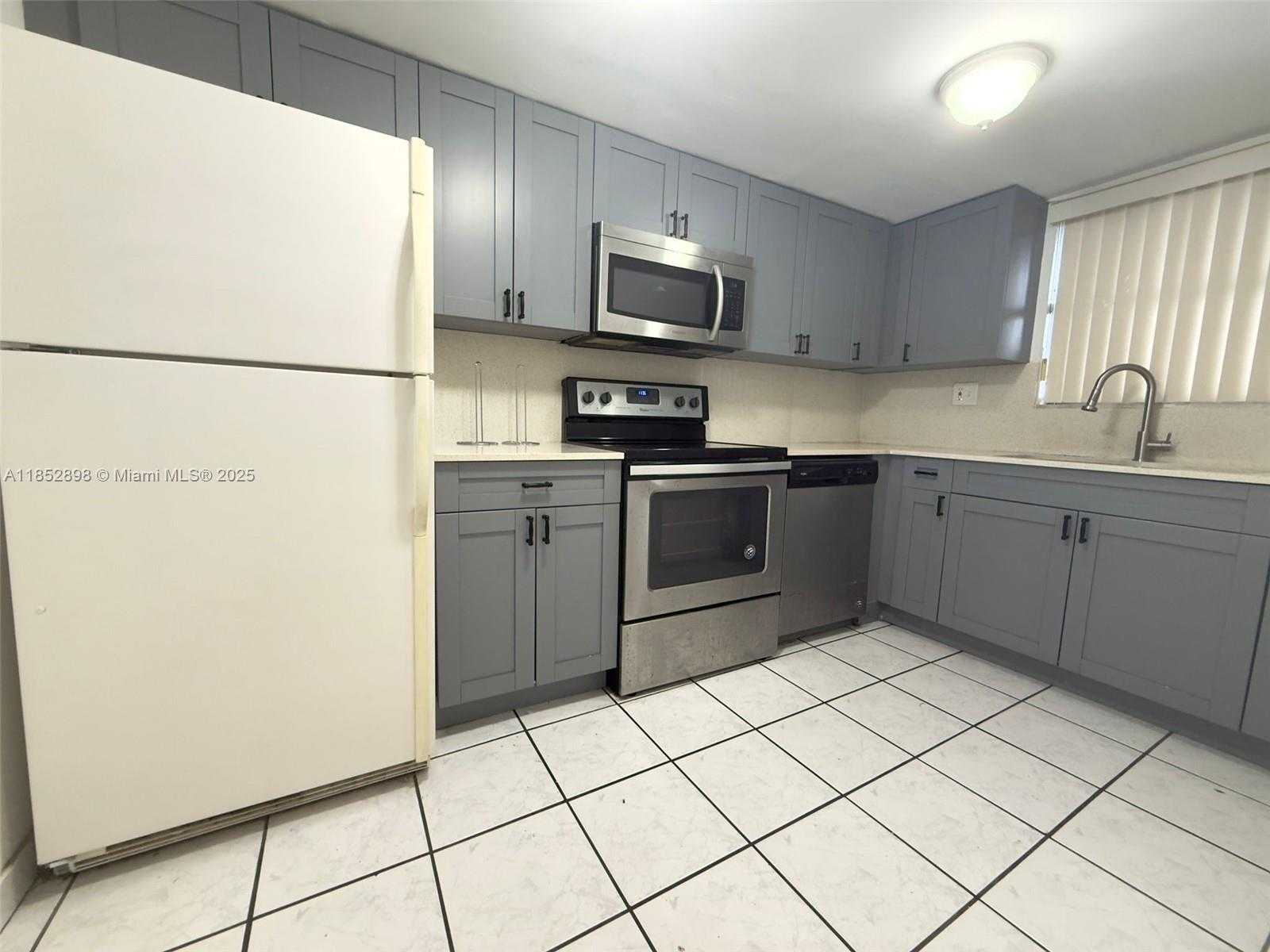 Small Image of 20 NORTH WEST 87TH AVE #A201, Miami Number 3