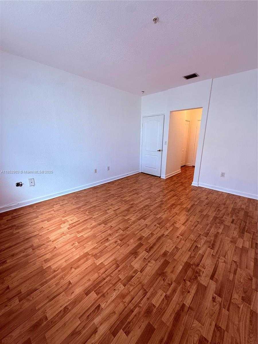 Small Image of 7060 NORTH WEST 177TH ST #100-12, Hialeah Number 11