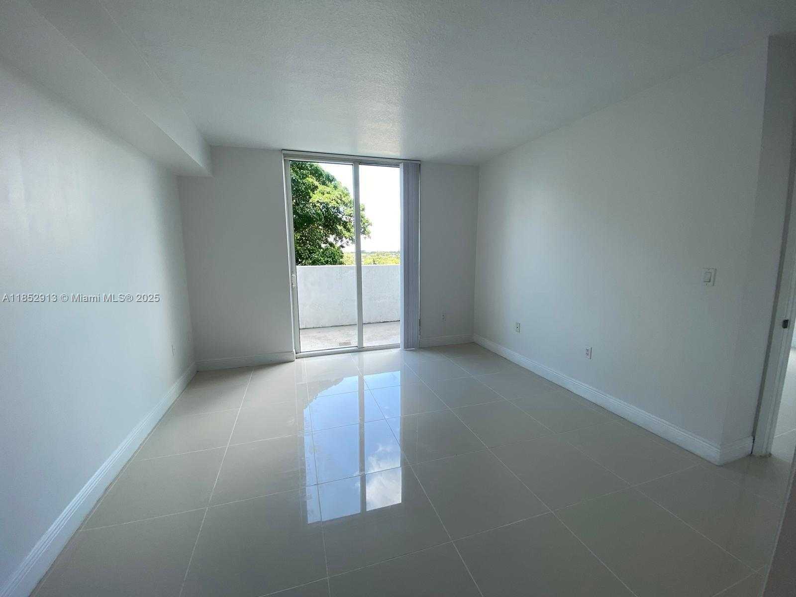 Small Image of 1861 NORTH WEST S RIVER DR #702, Miami Number 16