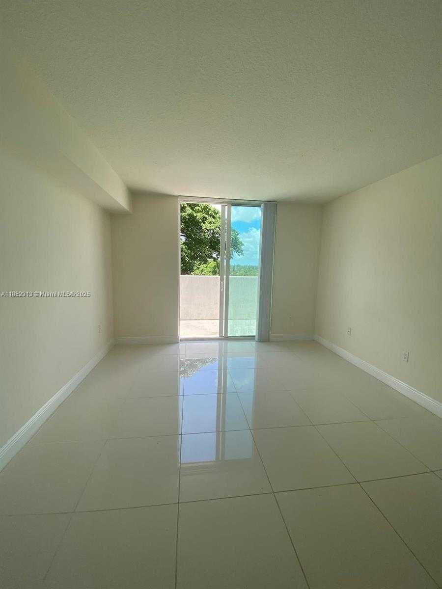Small Image of 1861 NORTH WEST S RIVER DR #702, Miami Number 17