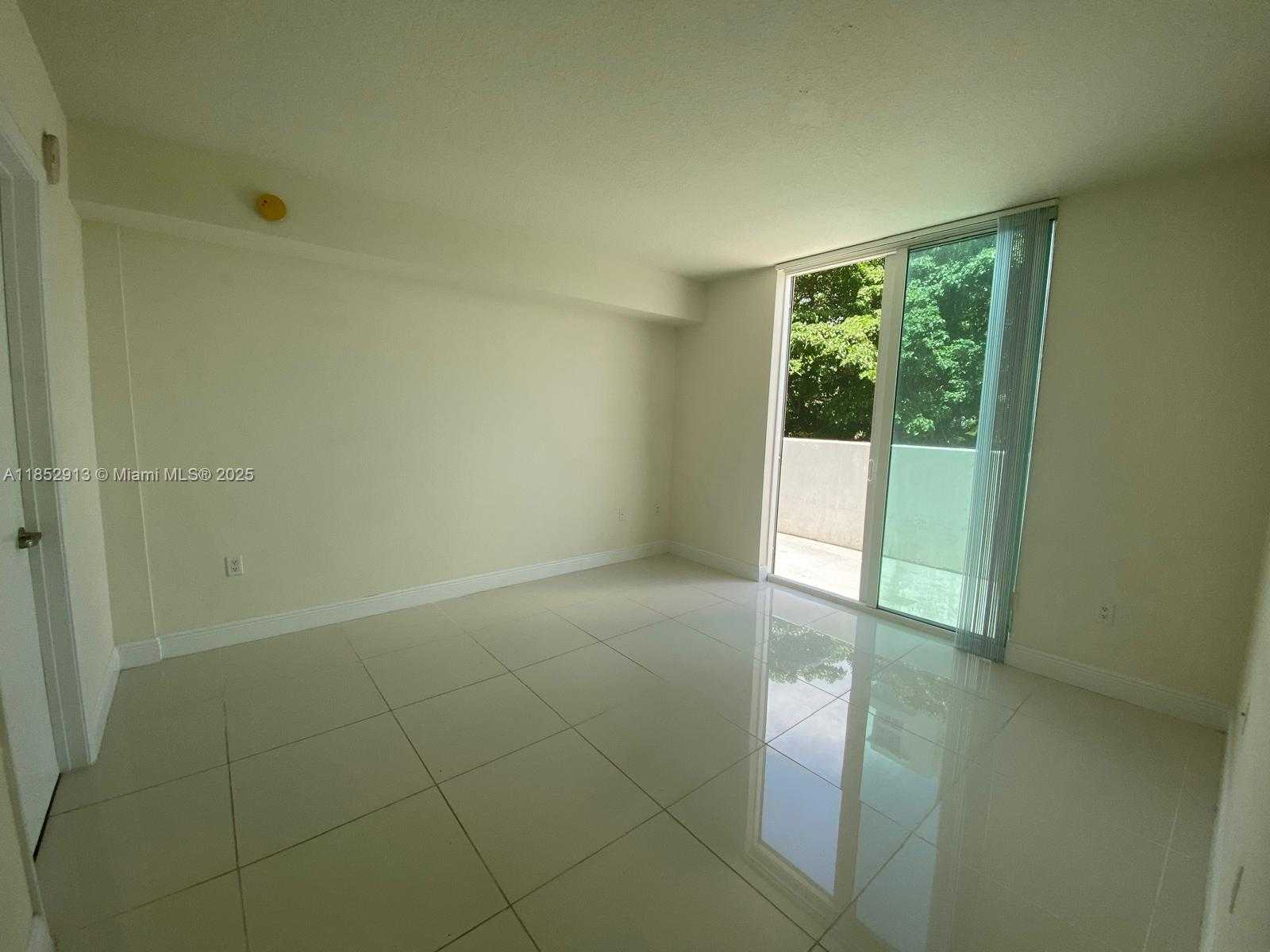 Small Image of 1861 NORTH WEST S RIVER DR #702, Miami Number 18