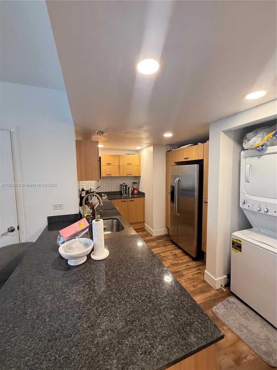 Small Image of 350 SOUTH MIAMI AVE #1803, Miami Number 11