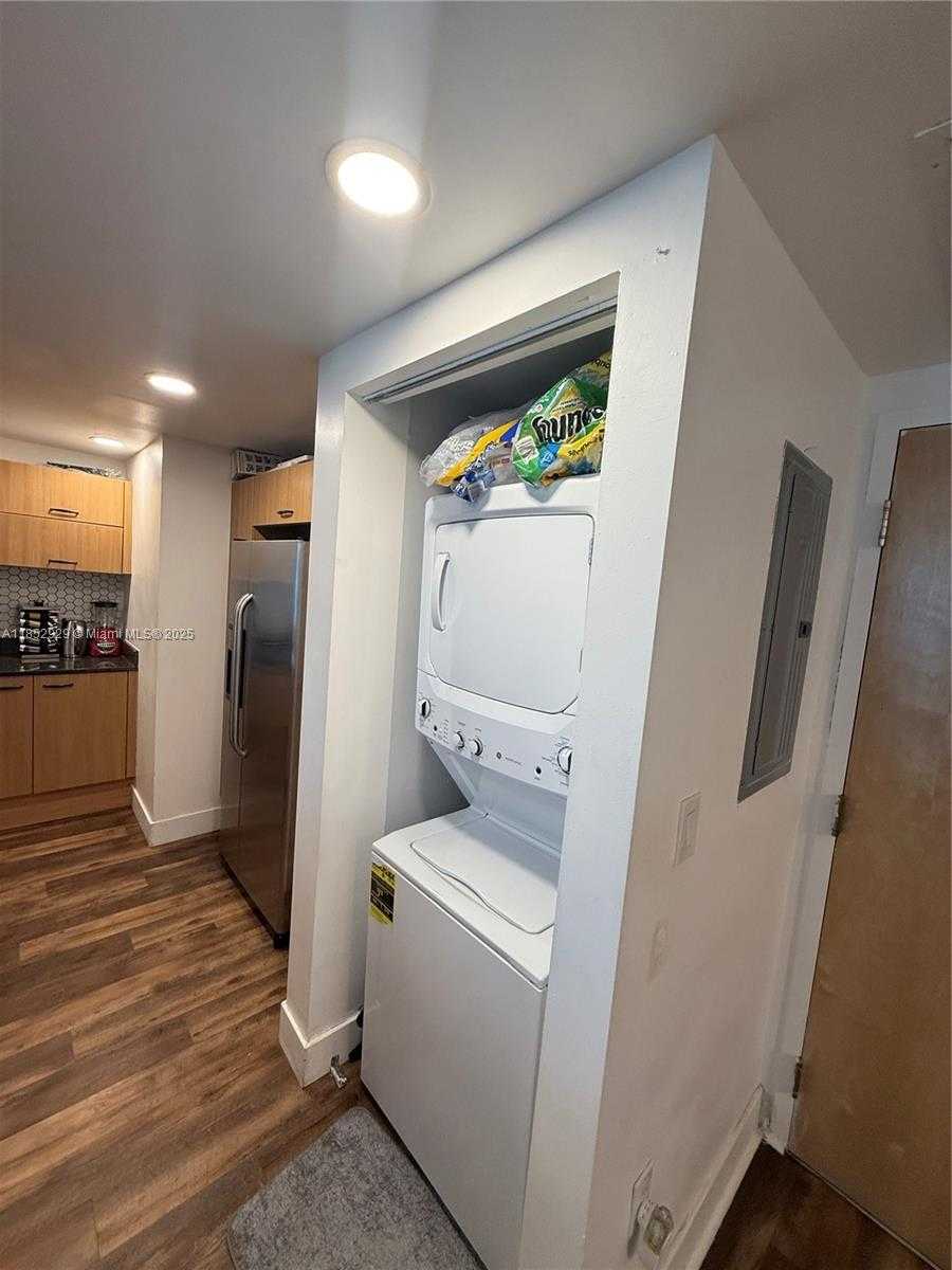 Small Image of 350 SOUTH MIAMI AVE #1803, Miami Number 13