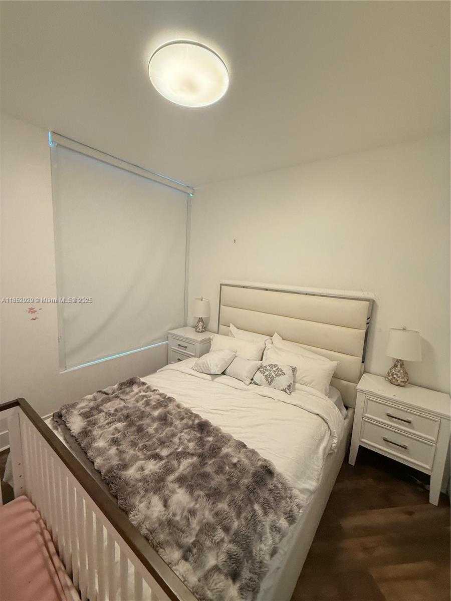 Small Image of 350 SOUTH MIAMI AVE #1803, Miami Number 22