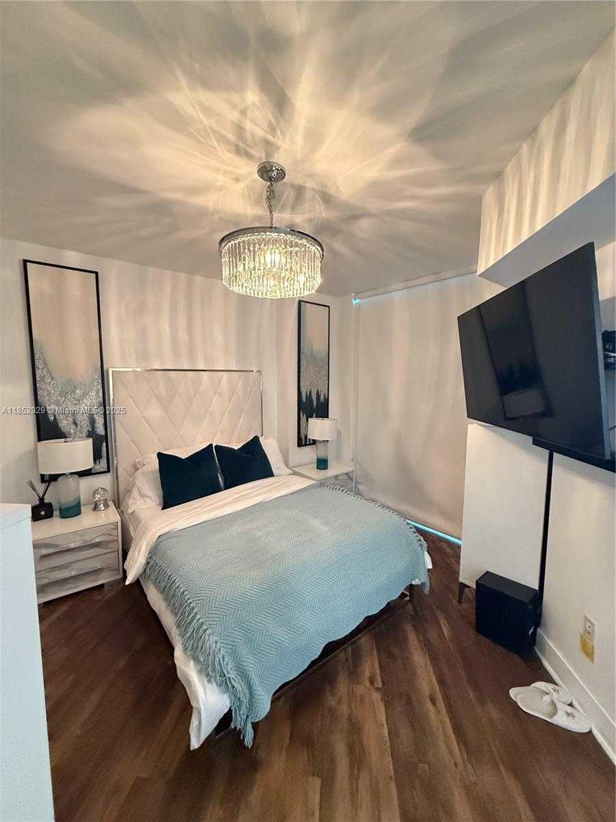 Small Image of 350 SOUTH MIAMI AVE #1803, Miami Number 26