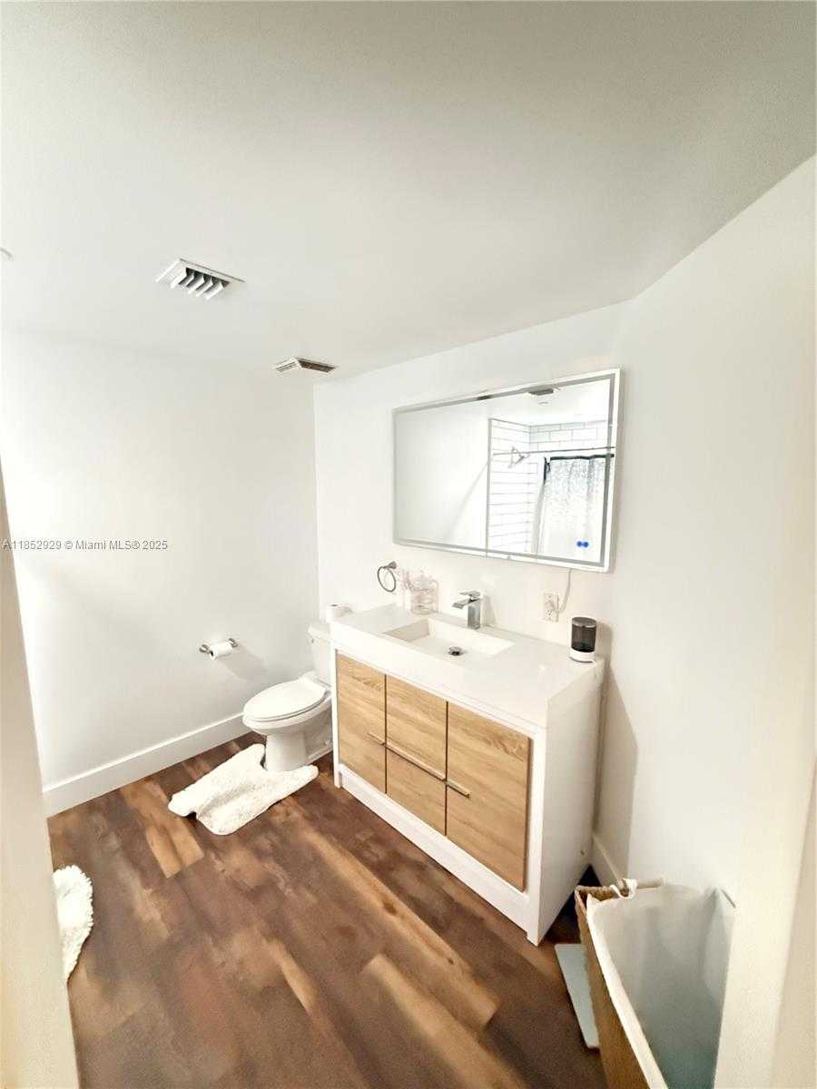 Small Image of 350 SOUTH MIAMI AVE #1803, Miami Number 28