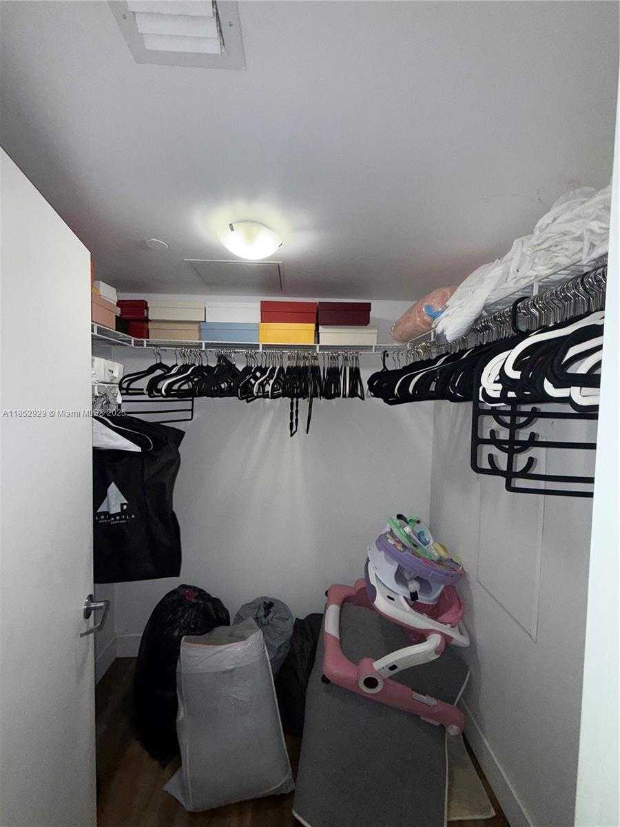 Small Image of 350 SOUTH MIAMI AVE #1803, Miami Number 31